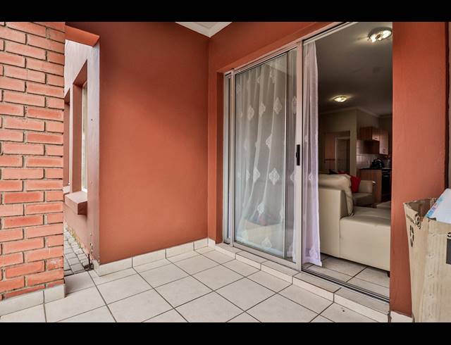 2 BEDROOM APARTMENT FOR SALE IN KOSMOSDAL
